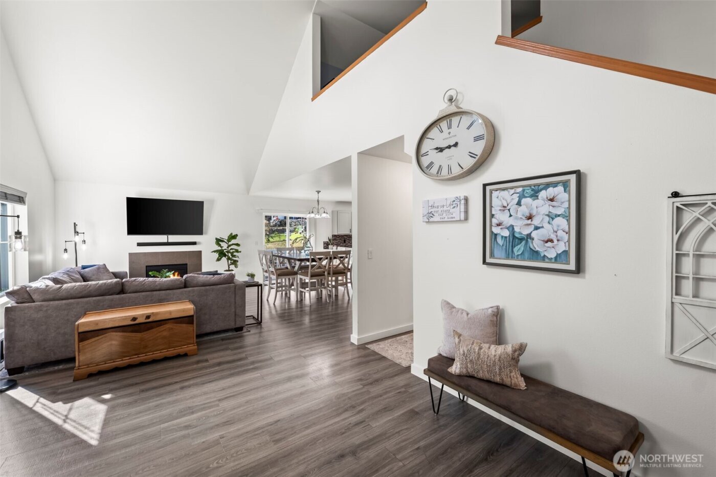 61 E Channel Drive , Allyn, WA 98524