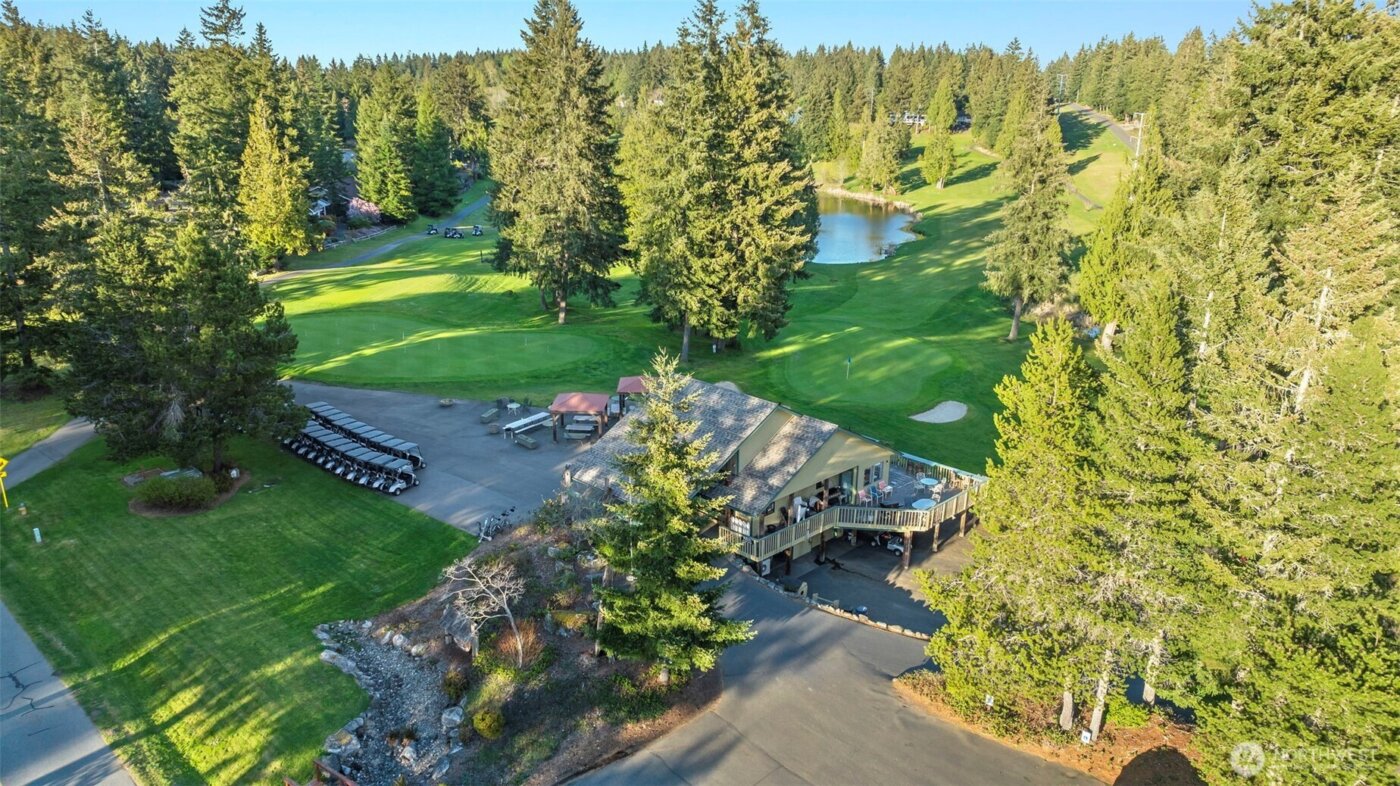 61 E Channel Drive , Allyn, WA 98524