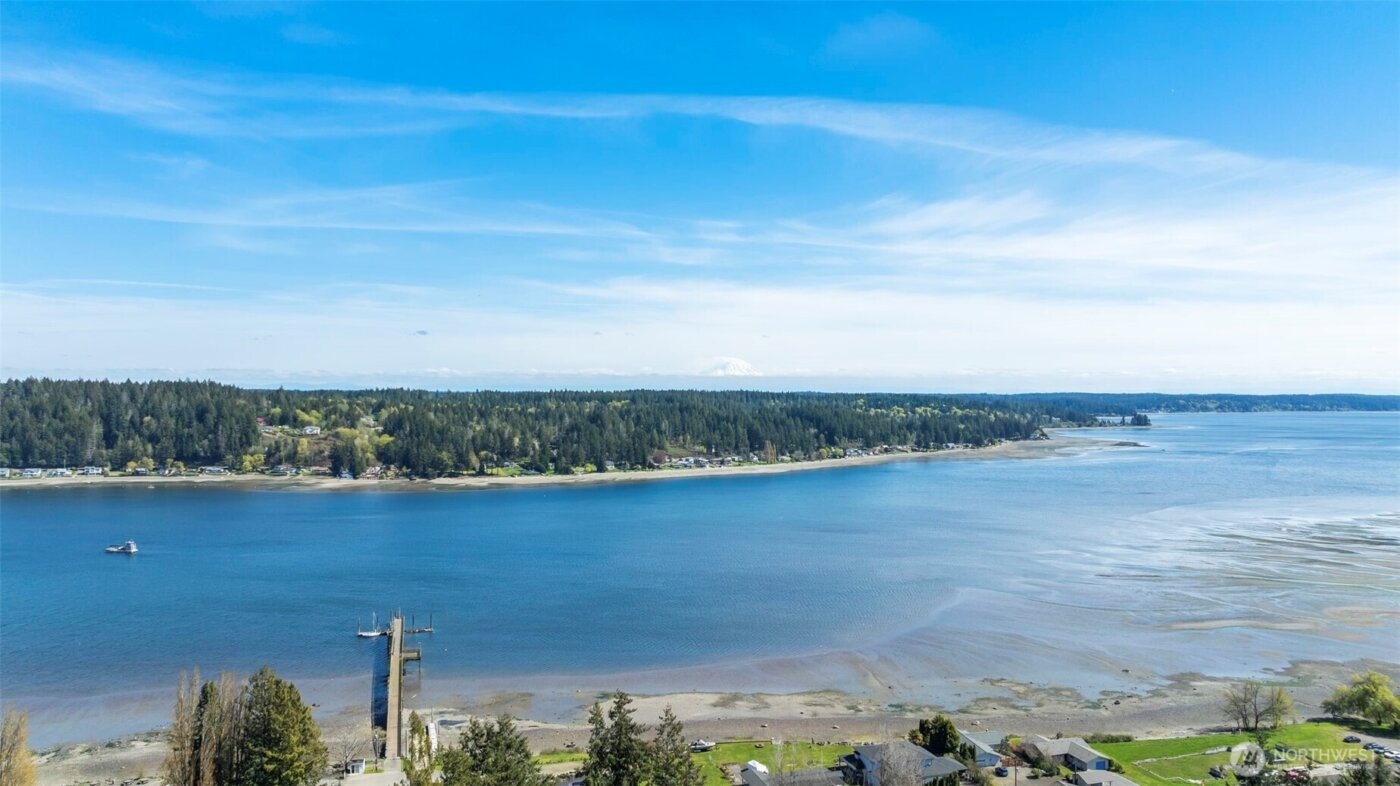 61 E Channel Drive , Allyn, WA 98524