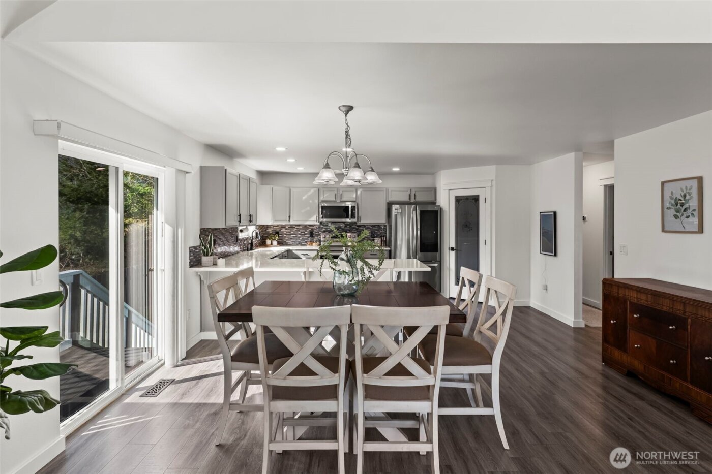 61 E Channel Drive , Allyn, WA 98524