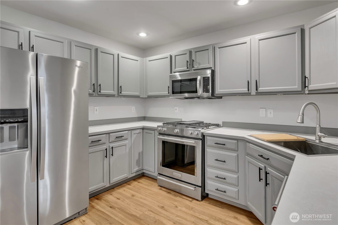 25608 Cumberland Way , Black Diamond, WA 98010