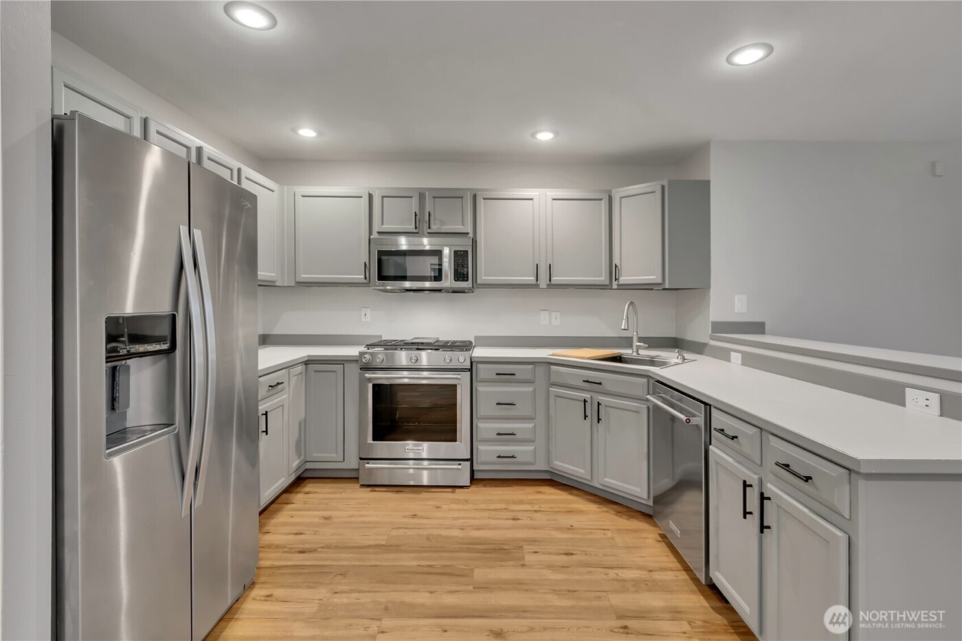 25608 Cumberland Way , Black Diamond, WA 98010