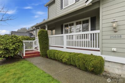 25608 Cumberland Way , Black Diamond, WA 98010 - Photo 2