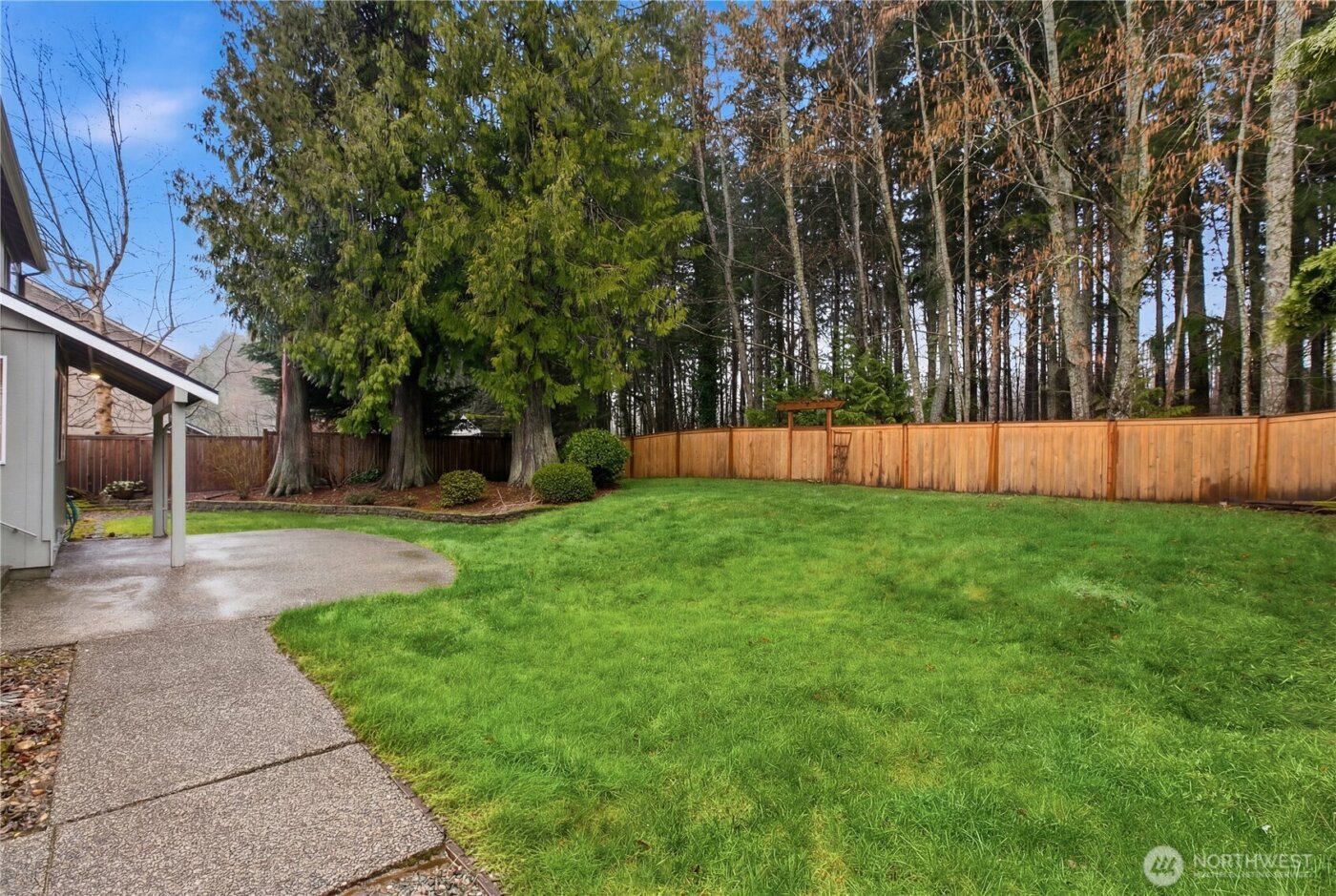 25608 Cumberland Way , Black Diamond, WA 98010