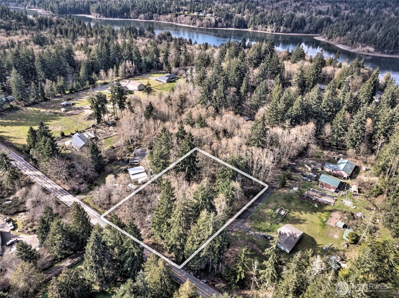 6641 SE Arcadia Road , Shelton, WA 98584