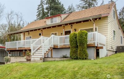 170 E Lakeland Drive , Allyn, WA 98524