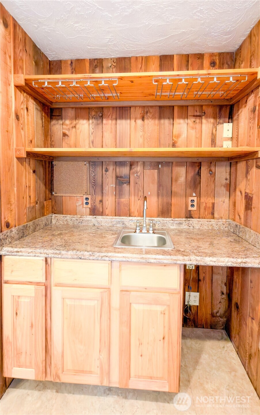 170 E Lakeland Drive , Allyn, WA 98524