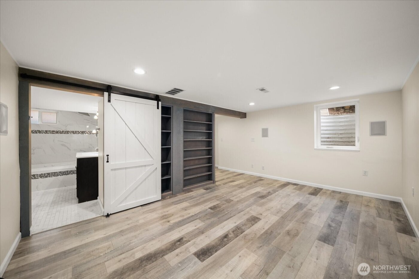 6004 N Douglas Dr , Spokane, WA 99205