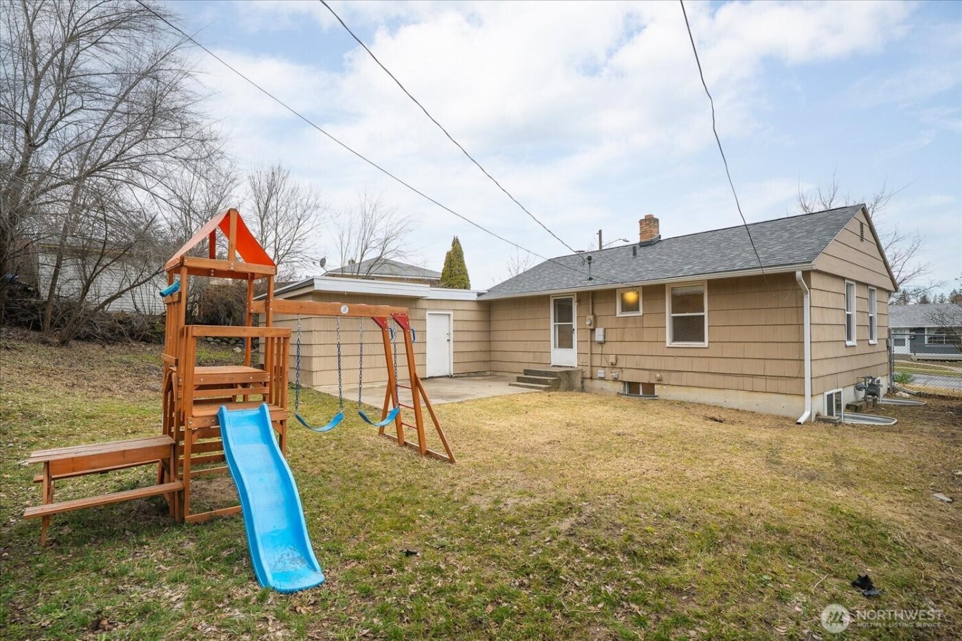 6004 N Douglas Dr , Spokane, WA 99205