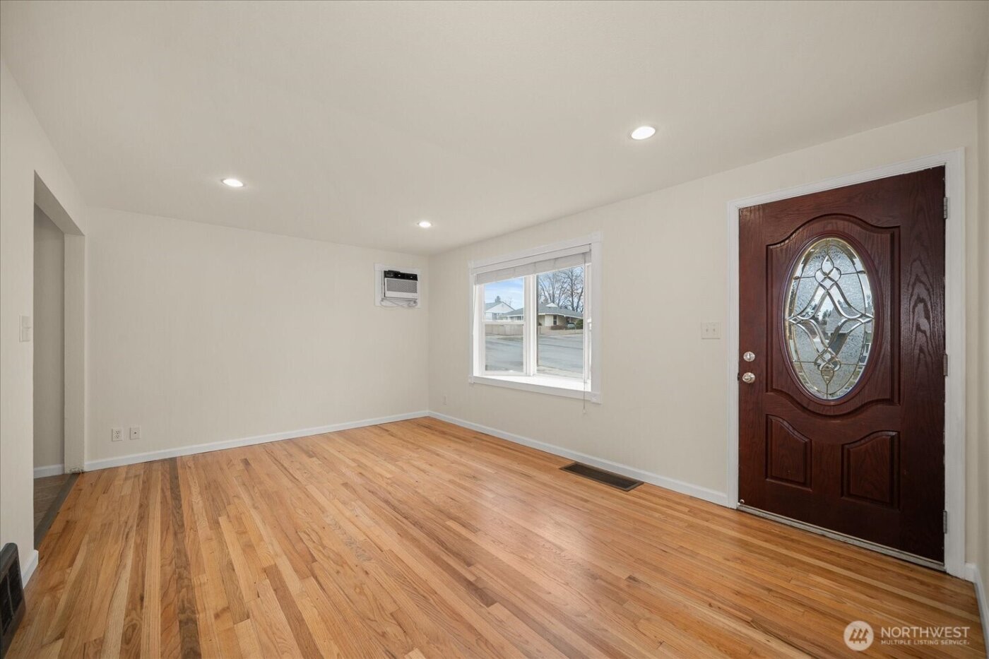 6004 N Douglas Dr , Spokane, WA 99205