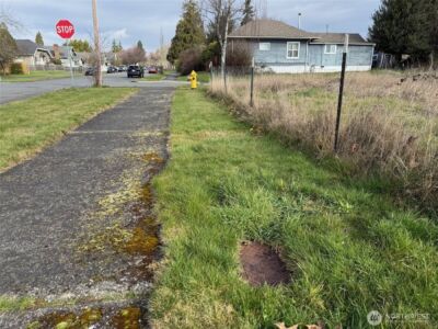 2501 Highland Avenue , Everett, WA 98201 - Photo 6
