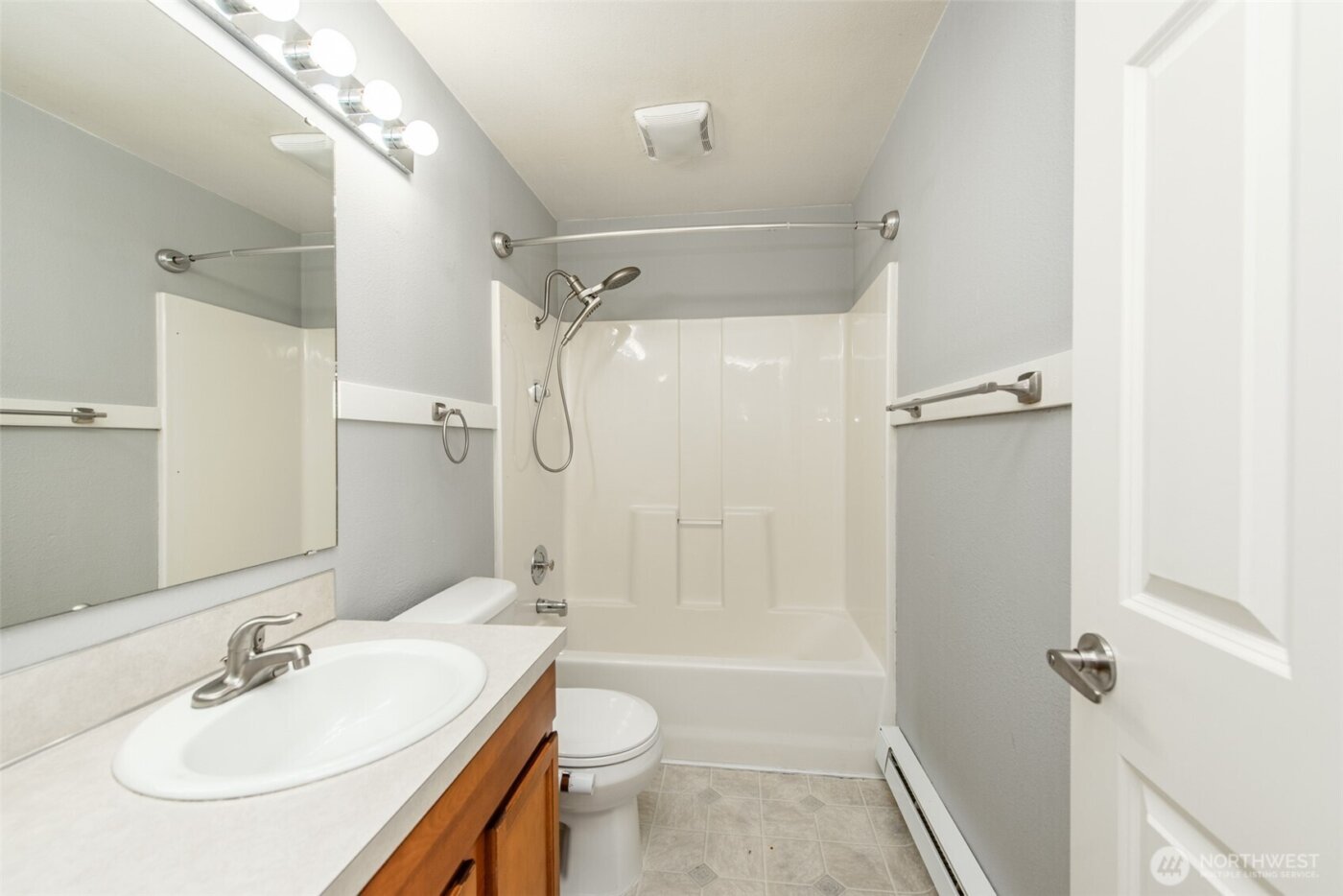 1225 W 17th St , Port Angeles, WA 98363