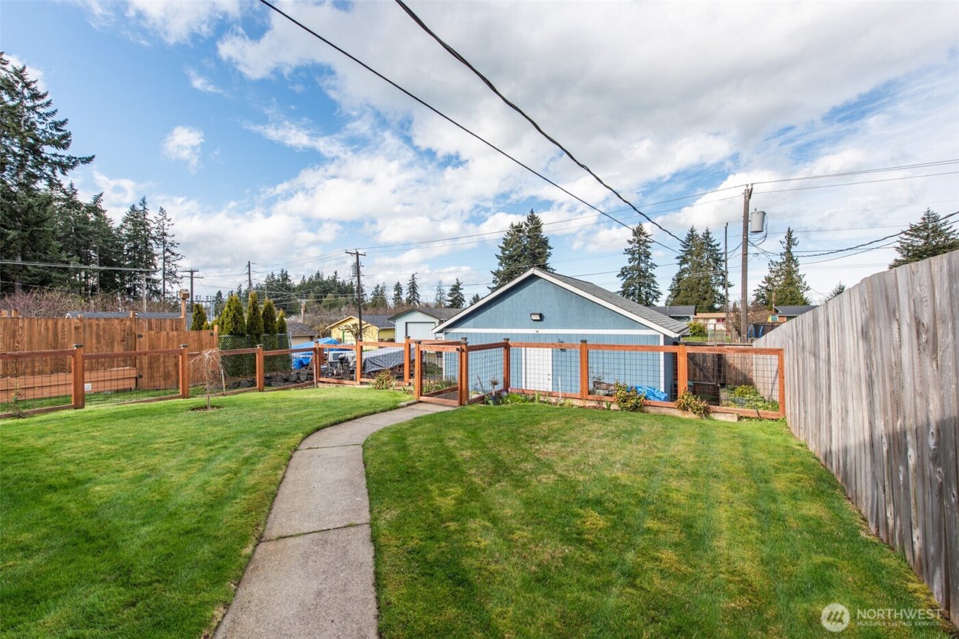 1225 W 17th St , Port Angeles, WA 98363