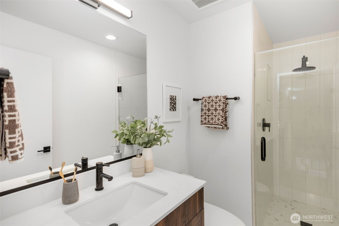 2108 1st Avenue N, Seattle, WA 98109