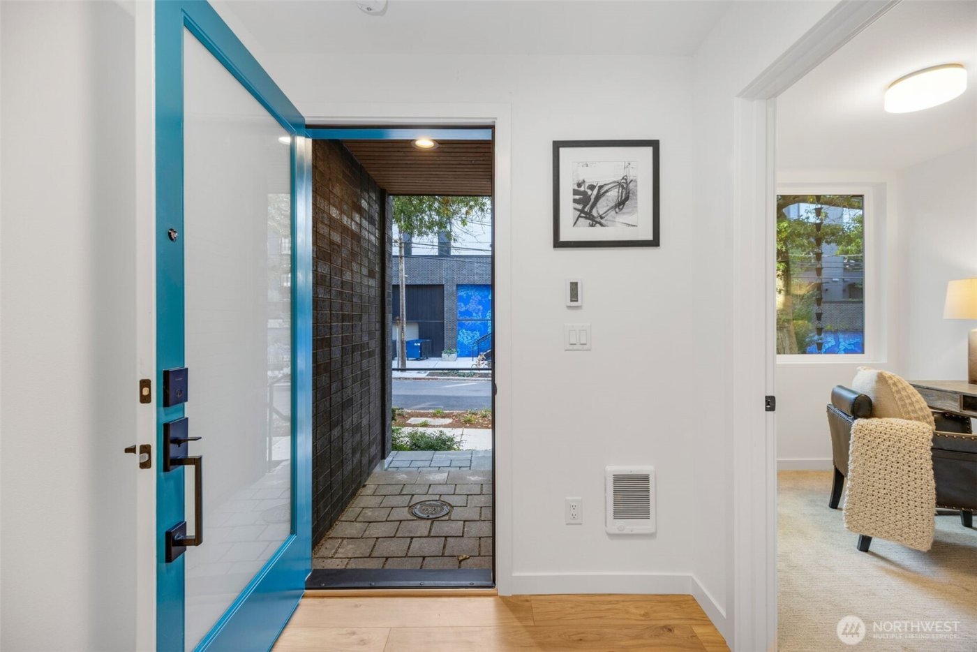 2108 1st Avenue N, Seattle, WA 98109