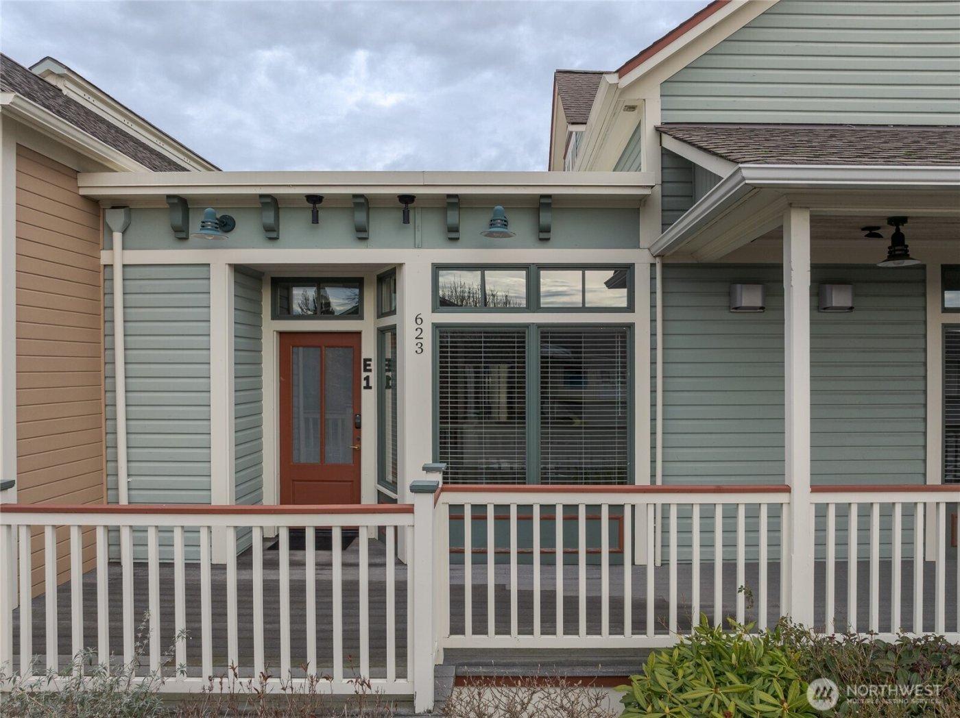 623 Morris Street #E1, La Conner, WA 98257