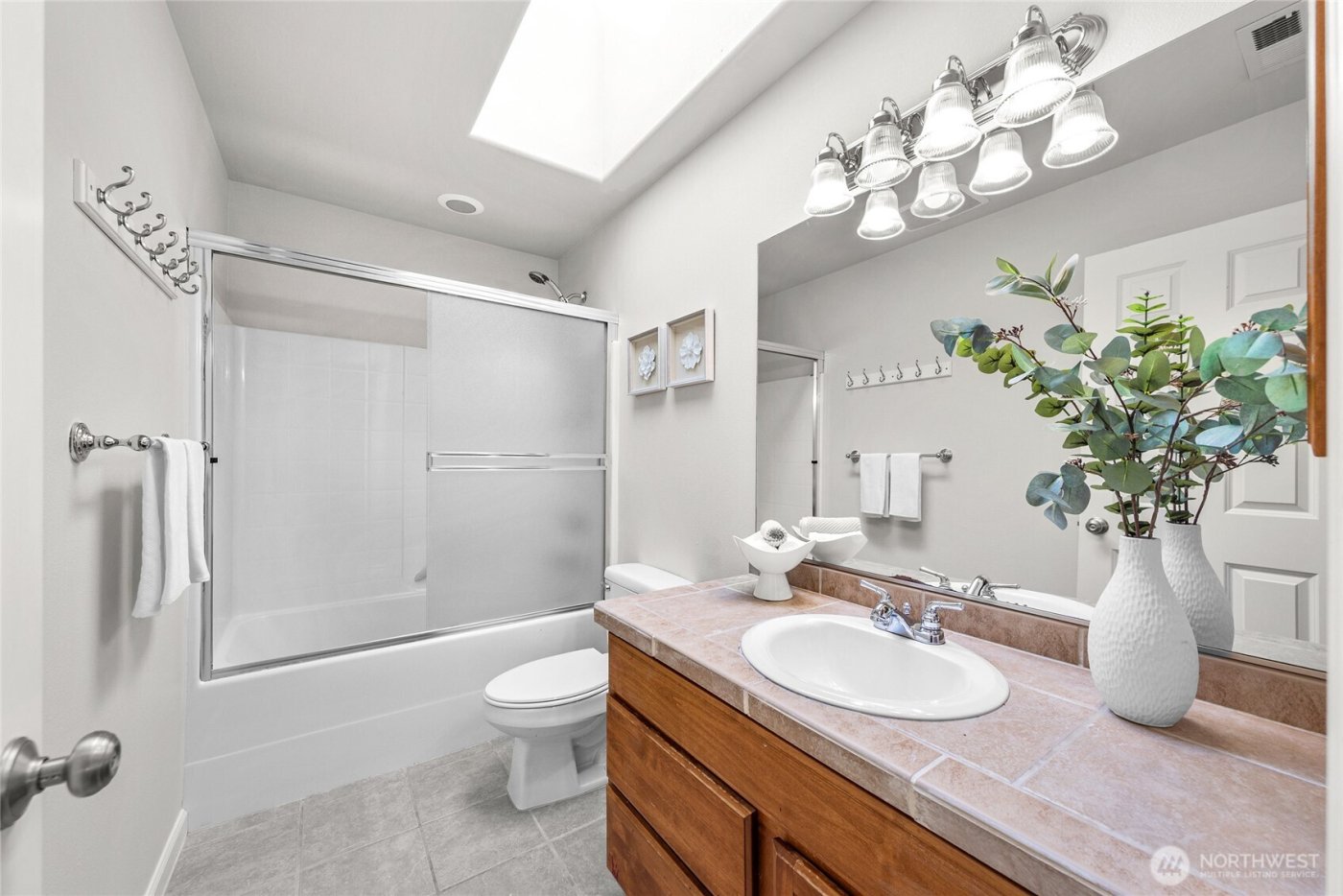 376 Graham Avenue NE, Renton, WA 98059