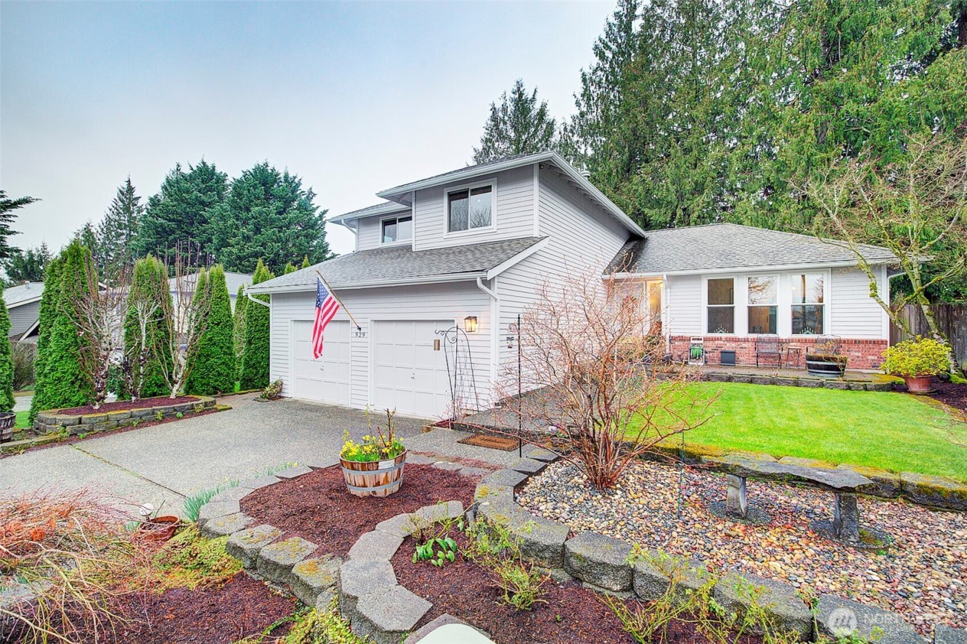 929 224th Avenue NE, Sammamish, WA 98074-6897