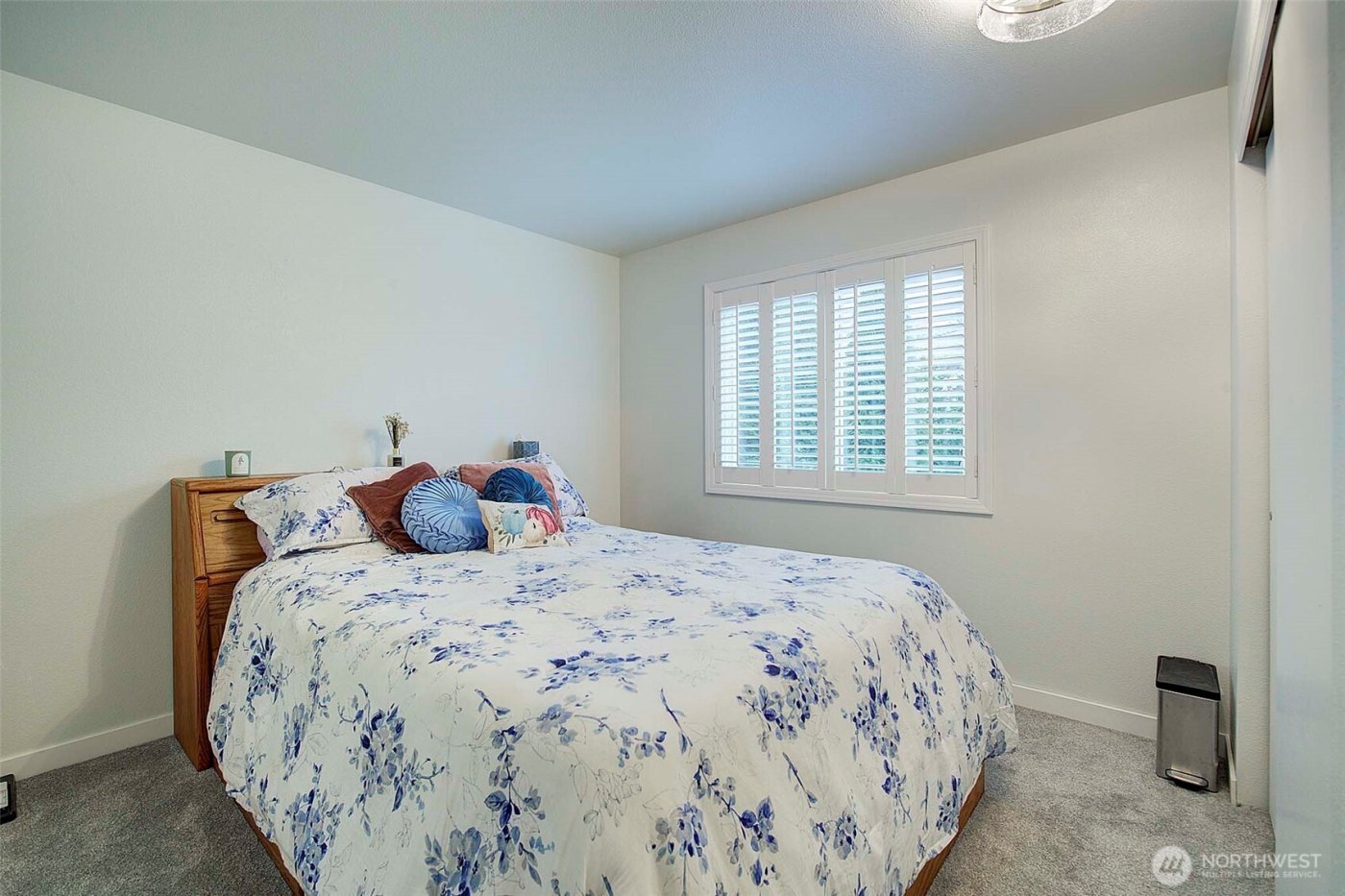 929 224th Avenue NE, Sammamish, WA 98074-6897