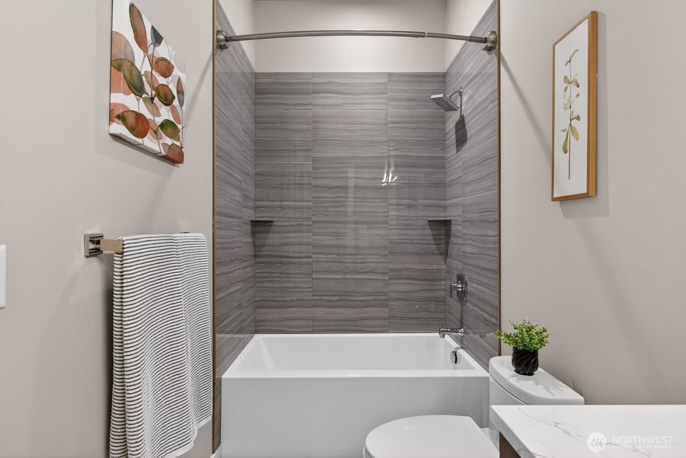 5481 Wood Duck Loop , Blaine, WA 98230