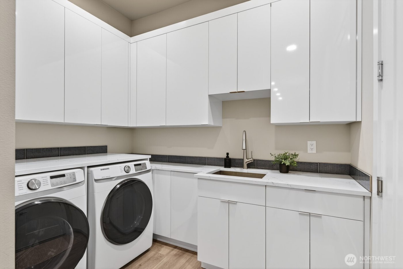 5481 Wood Duck Loop , Blaine, WA 98230