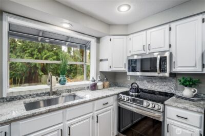 17215 NE 132nd Place , Redmond, WA 98052-2152 - Photo 11