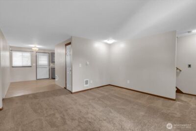 5706 99th Street Ct E, Puyallup, WA 98373-1082 - Photo 2