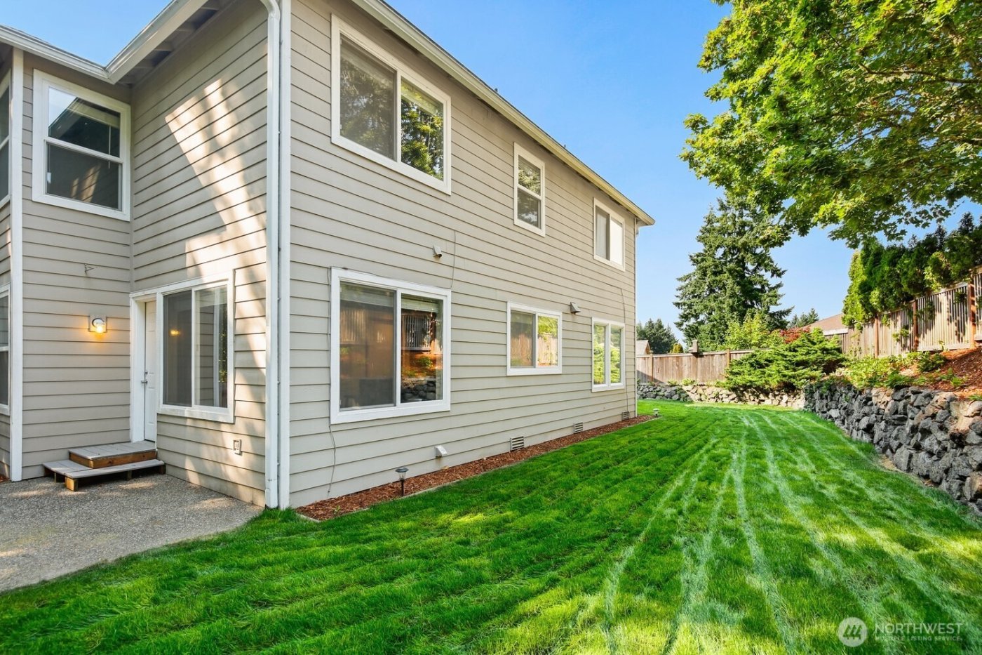 12698 Plateau Circle NW, Silverdale, WA 98383