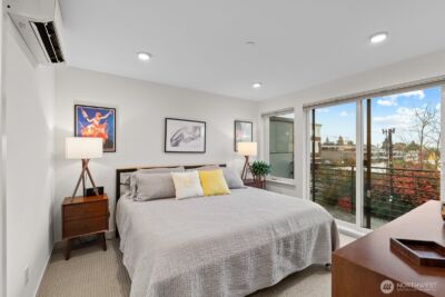 1422 E Cherry St , Seattle, WA 98122 - Photo 16