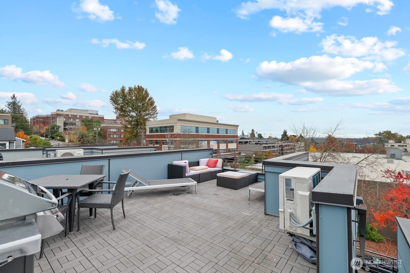 1422 E Cherry St , Seattle, WA 98122