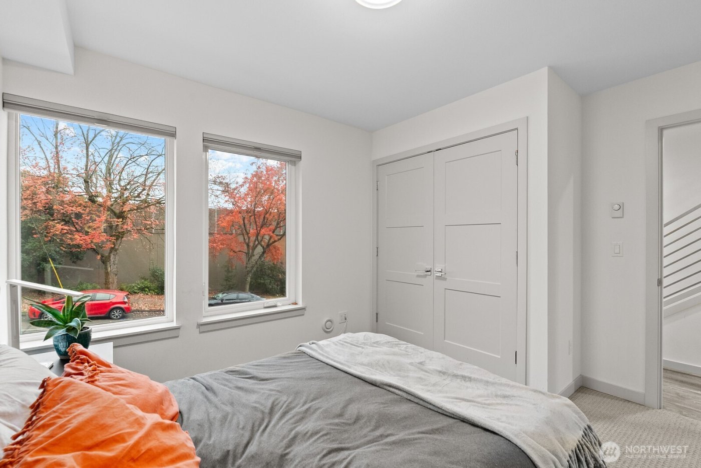 1422 E Cherry St , Seattle, WA 98122