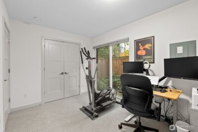 1422 E Cherry St , Seattle, WA 98122 - Photo 8