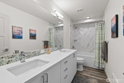 1422 E Cherry St , Seattle, WA 98122 - Photo 9