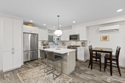 1422 E Cherry St , Seattle, WA 98122 - Photo 11