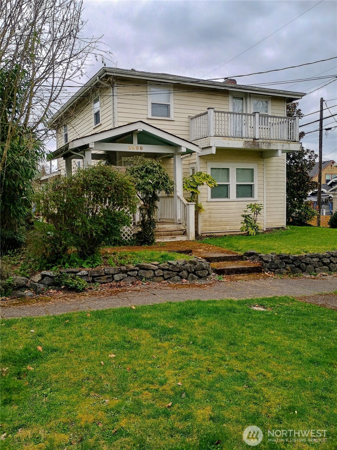 2908 N Lawrence Street , Tacoma, WA 98407