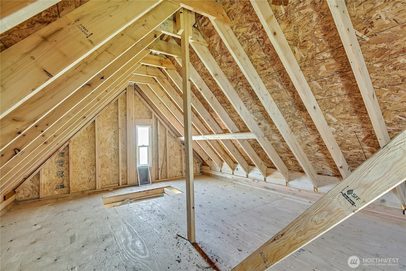 929 Discovery Avenue SE, Ocean Shores, WA 98569