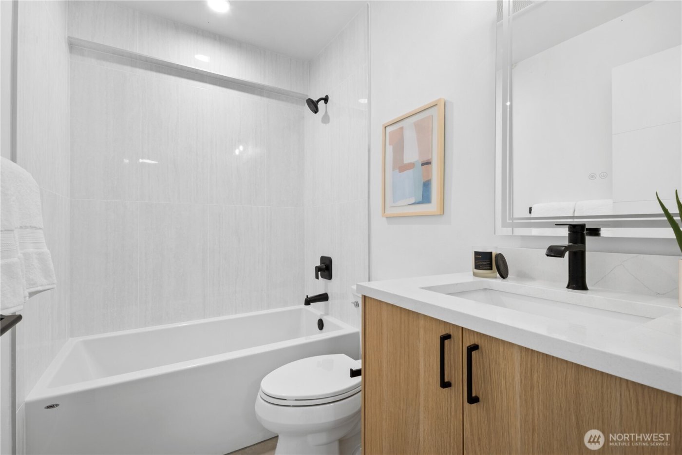 220 21st Avenue E, Seattle, WA 98112