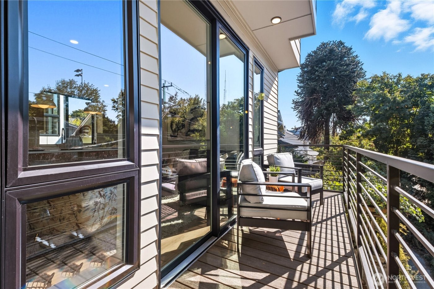 220 21st Avenue E, Seattle, WA 98112