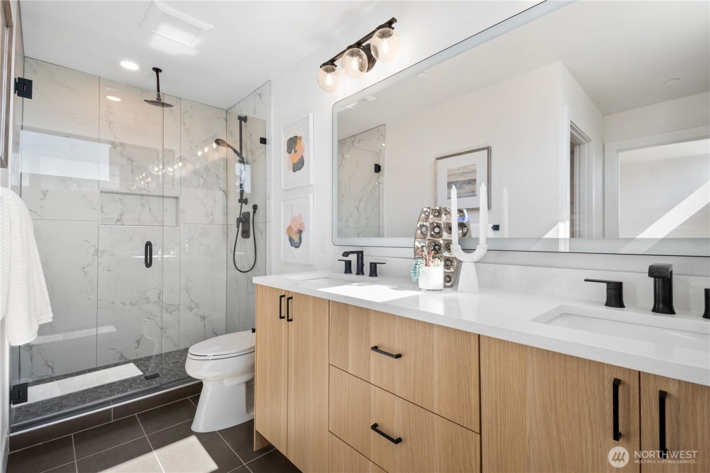 220 21st Avenue E, Seattle, WA 98112