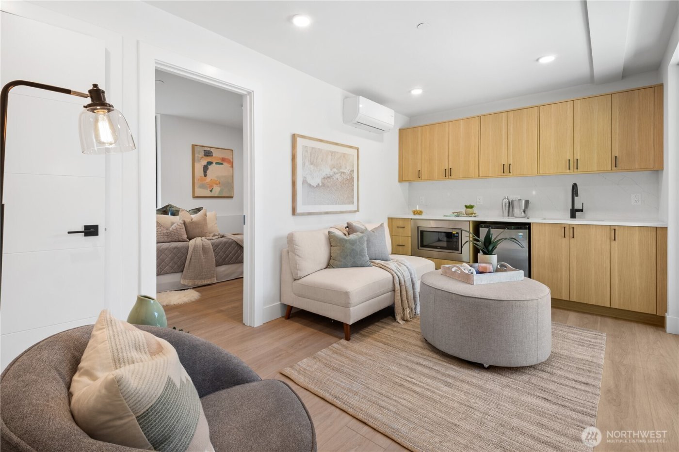 220 21st Avenue E, Seattle, WA 98112