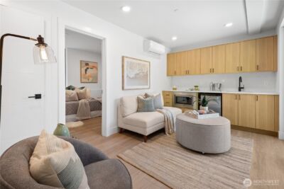 220 21st Avenue E, Seattle, WA 98112 - Photo 4