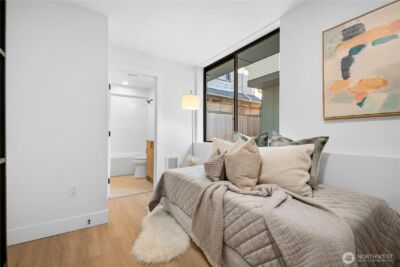 220 21st Avenue E, Seattle, WA 98112 - Photo 9