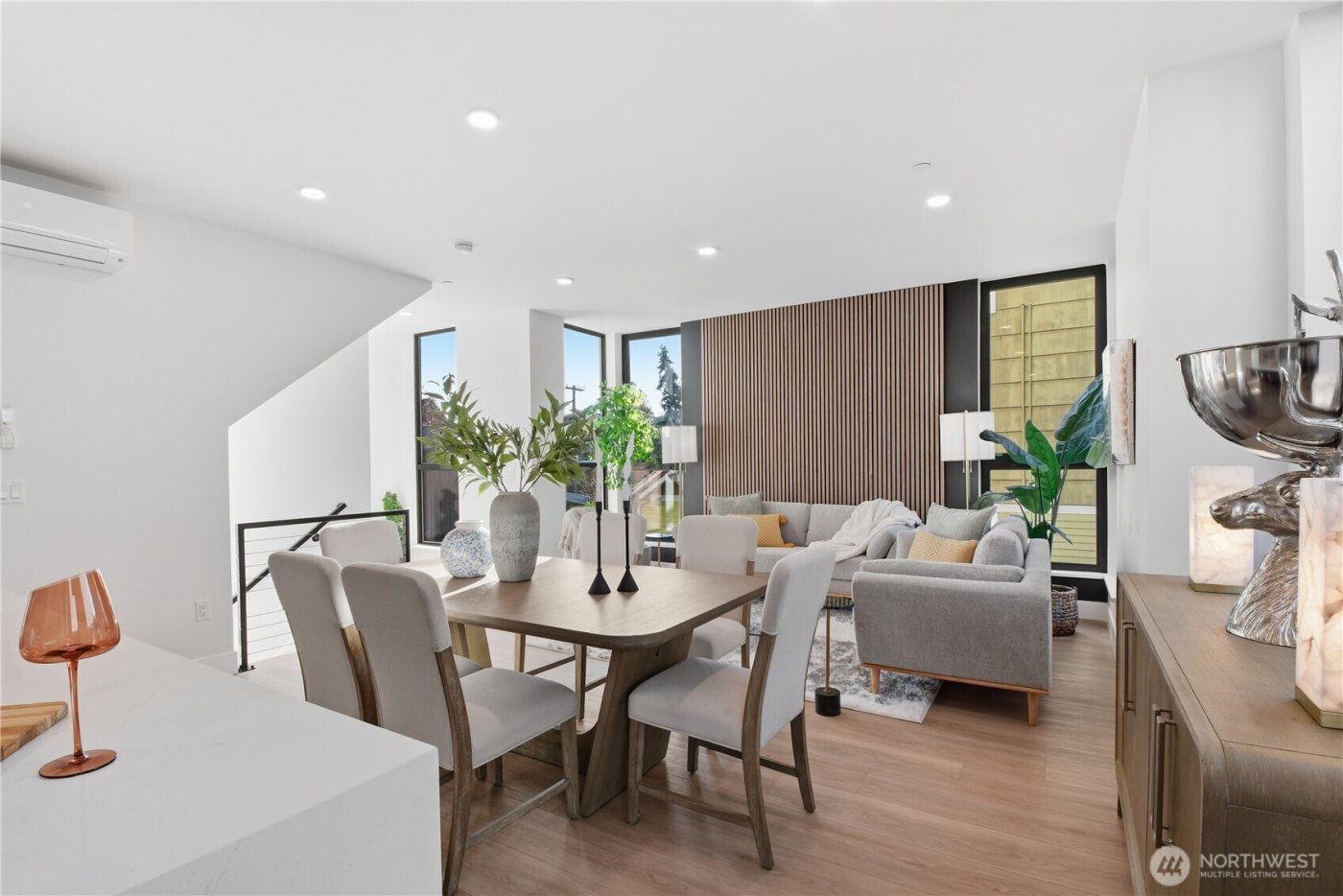 218 21st Avenue E, Seattle, WA 98112