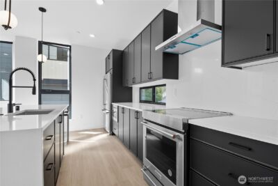 218 21st Avenue E, Seattle, WA 98112 - Photo 15