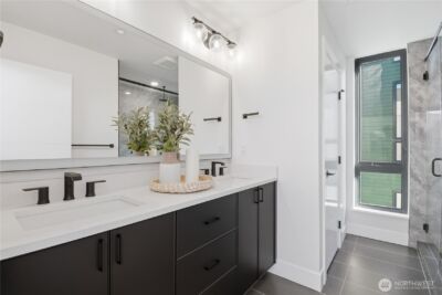 218 21st Avenue E, Seattle, WA 98112 - Photo 22