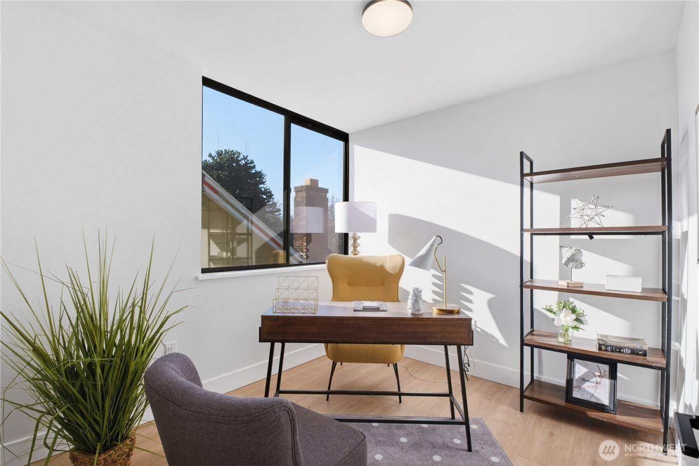 218 21st Avenue E, Seattle, WA 98112