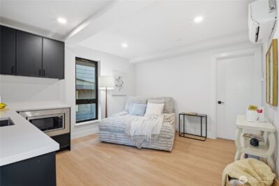 218 21st Avenue E, Seattle, WA 98112 - Photo 5