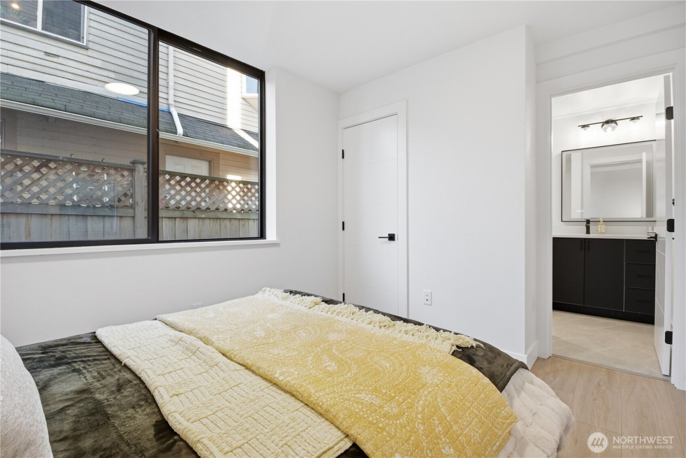 218 21st Avenue E, Seattle, WA 98112