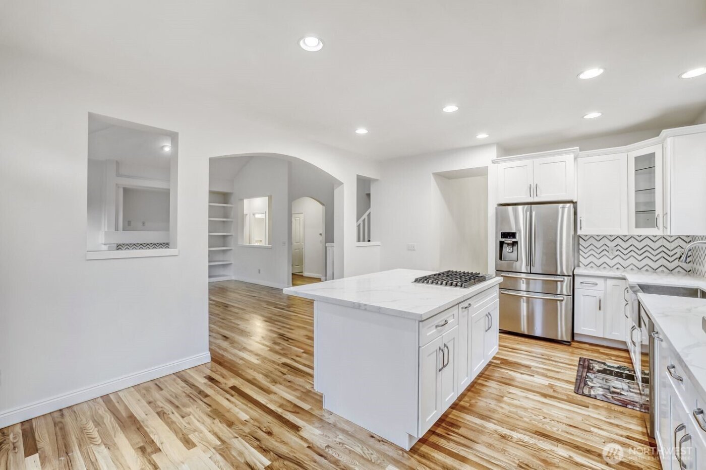 22616 SE 14th Place , Sammamish, WA 98075