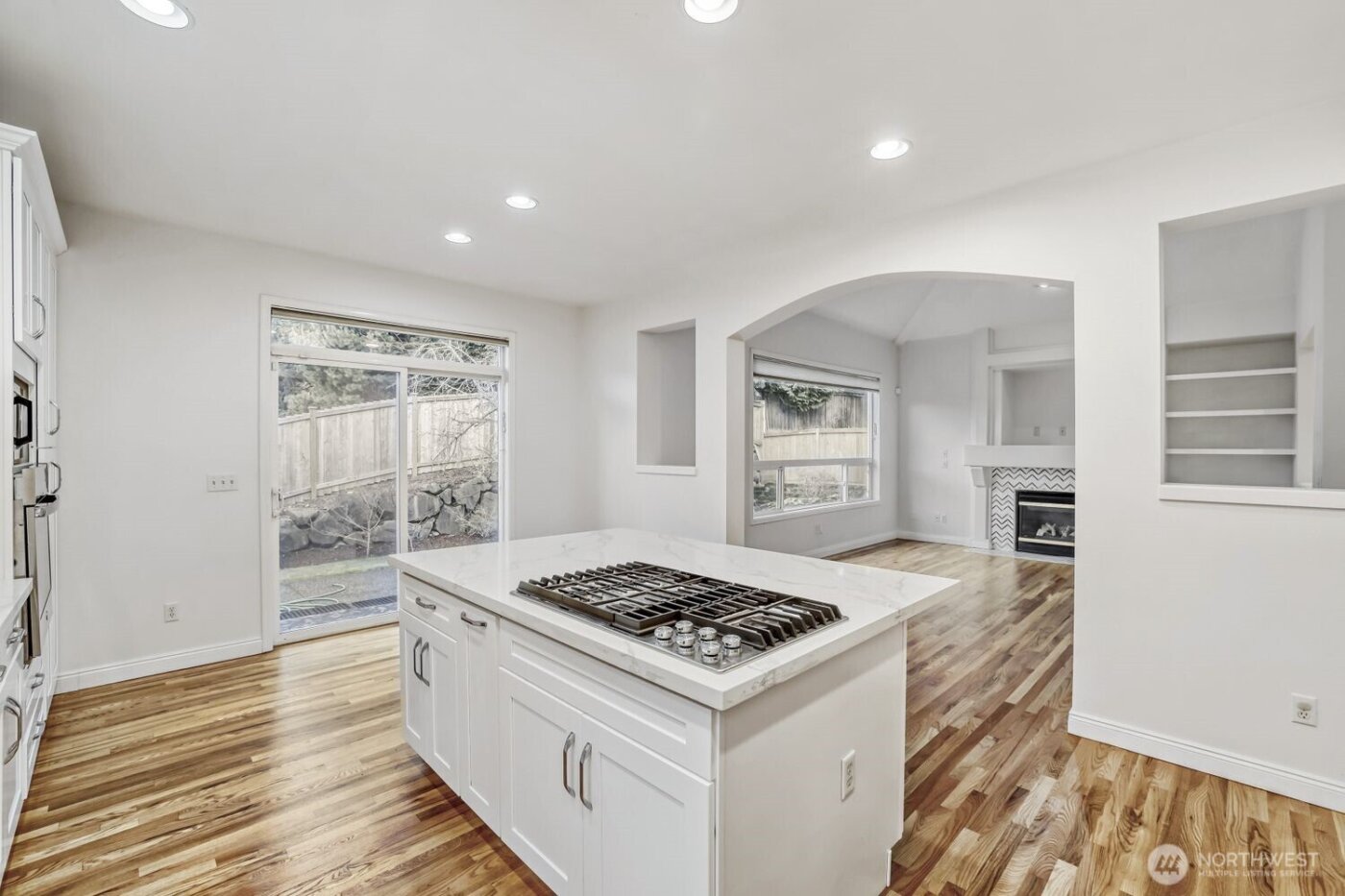 22616 SE 14th Place , Sammamish, WA 98075